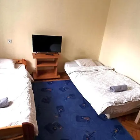 Hostel Komfort Borek Krakow Exterior photo