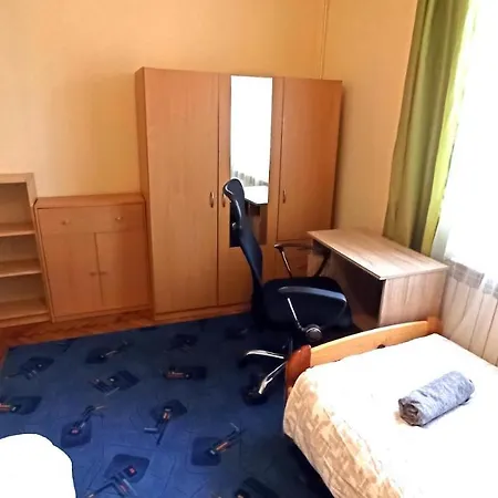 Hostel Komfort Borek Krakow Exterior photo