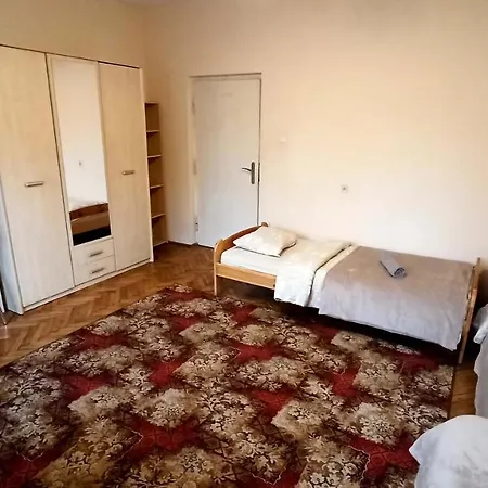 Hostel Komfort Borek Krakow Exterior photo